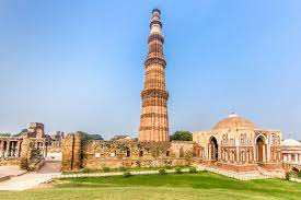 Govt now orders ASI to conduct excavation of Qutub Minar complex!!