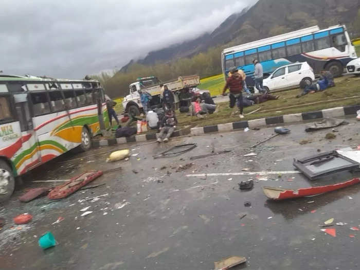 pulwama bus accident 98747835