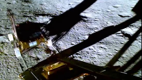 Chandrayaan 3: Pragyan rover comes out of Vikram lander, walks on Moon, ISRO shares video