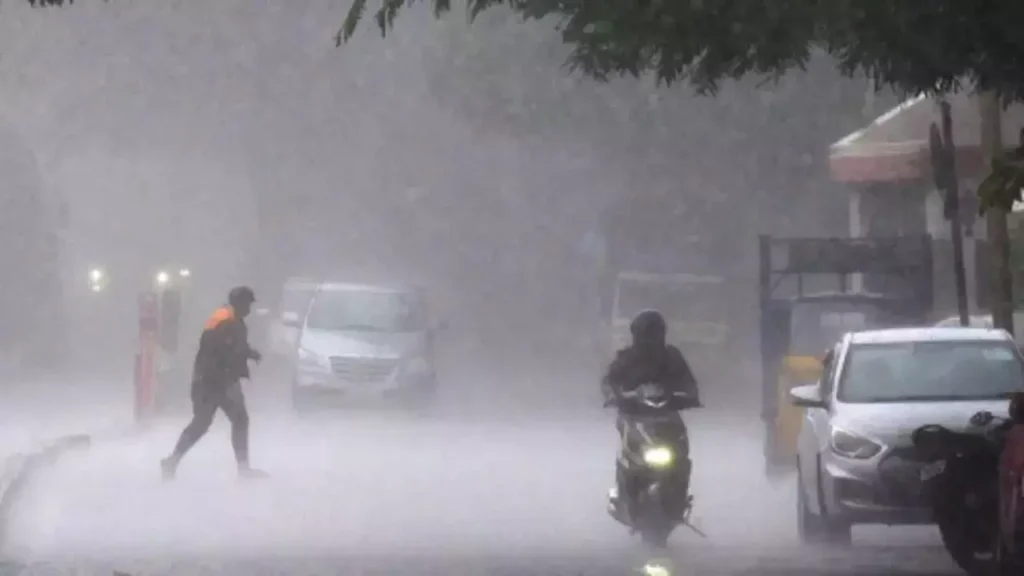 Rain: ಬೆಂಗಳೂರಿನಲ್ಲಿ ಇಂದು ಭಾರಿ ಮಳೆಯ ಮುನ್ಸೂಚನೆ ; ಯೆಲ್ಲೋ ಅಲರ್ಟ್ ಘೋಷಣೆ..!